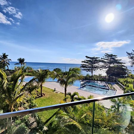 Ocean Point Beach Front Apartment Pointe aux Piments Exterior photo