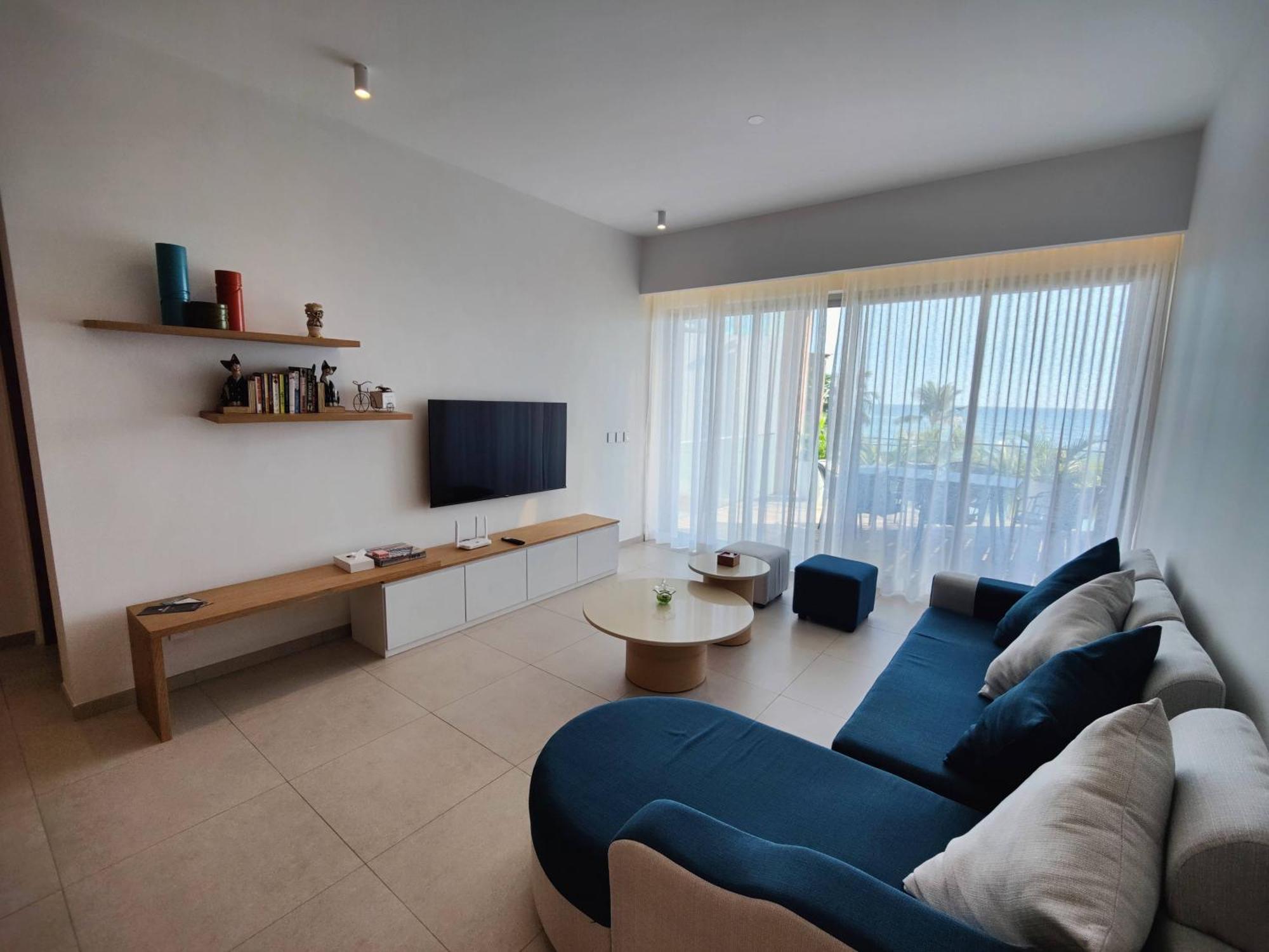 Ocean Point Beach Front Apartment Pointe aux Piments Exterior photo